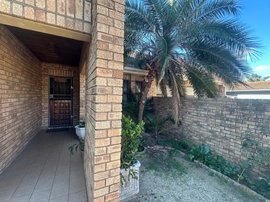 3 Bedroom Property for Sale in Azalea Park Eastern Cape